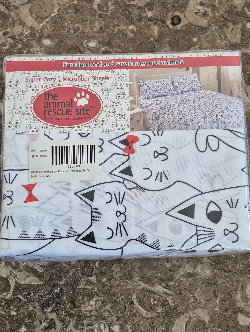 The Animal Rescue Site Cat Print Micro Fiber Sheets Queen. New Black, White, Red - Picture 5 of 5